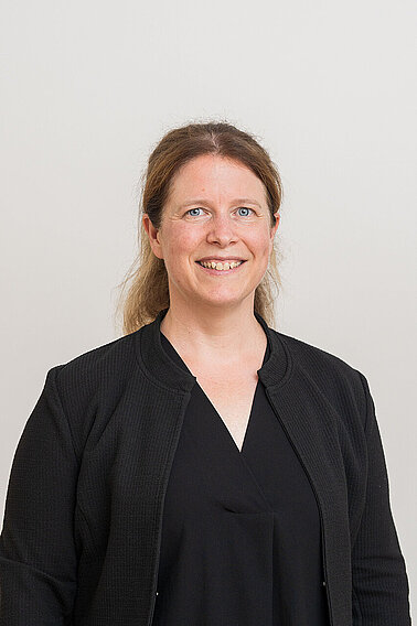 Portraitfoto von DDipl.-Ing. Regina Mayer, MA 